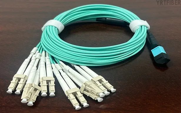 Многомодовый патч-корд волокна OM4 - 50 / 125 мкм, 850 нм VCSEL, LC / SC / FC / ST / MPO / MTP, симплексный / дуплексный(Упаковка и доставка2)